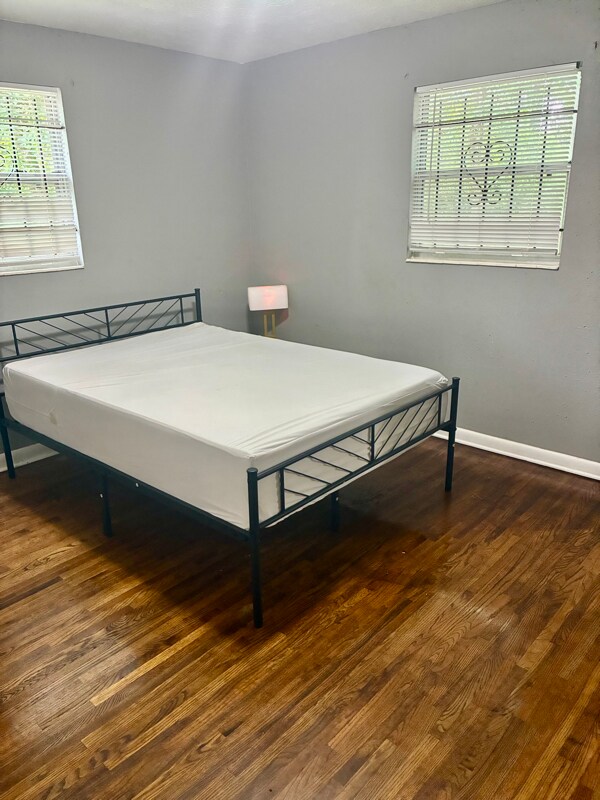 Foto principal - 3126 Martha St