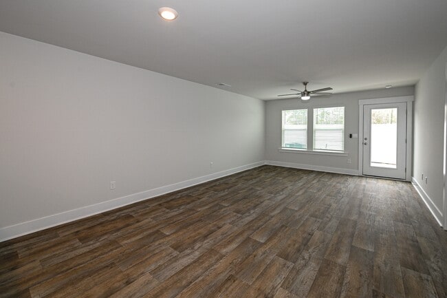 Building Photo - 111 S Grassland Rd