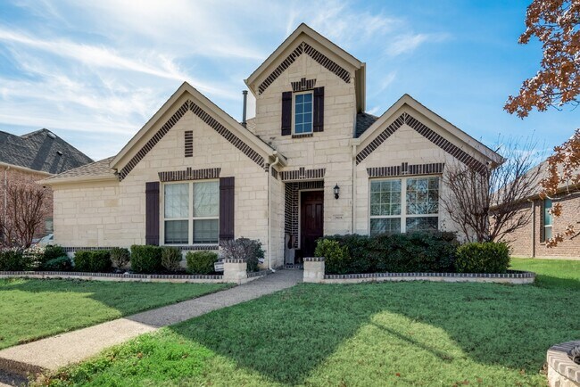 Foto del edificio - "Stunning 3-Bedroom Home in the Highlands at Trophy Club!"