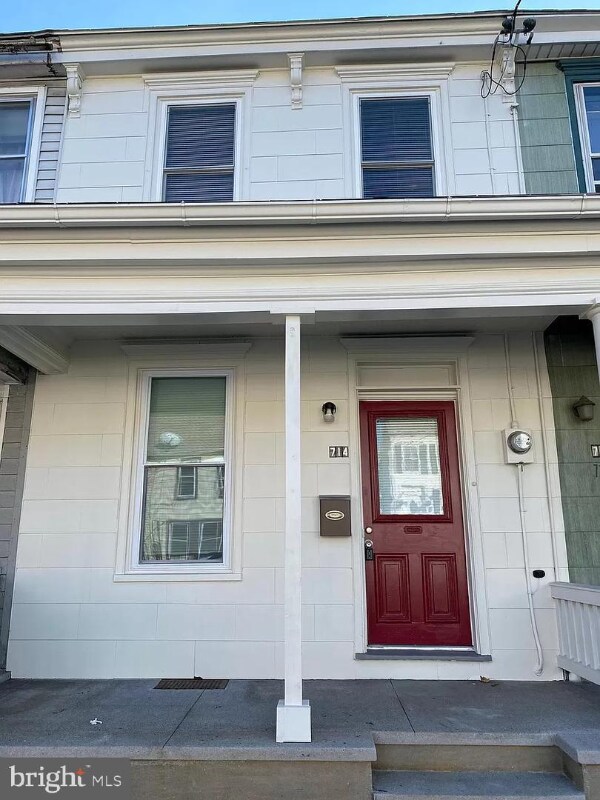 Foto principal - 714 Walnut St