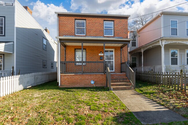 Foto del edificio - 1119 N 21st St