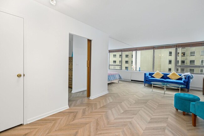 Foto del edificio - 2800 N Lake Shore Dr