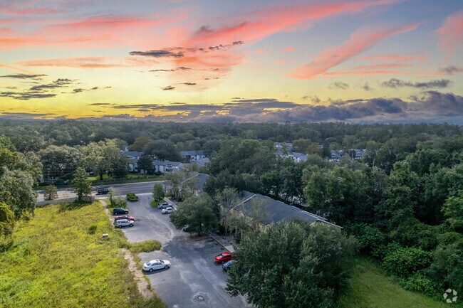 Aerial Photo - Brookewood