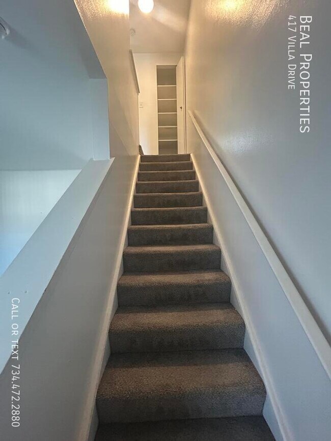 Building Photo - 417 Villa Dr