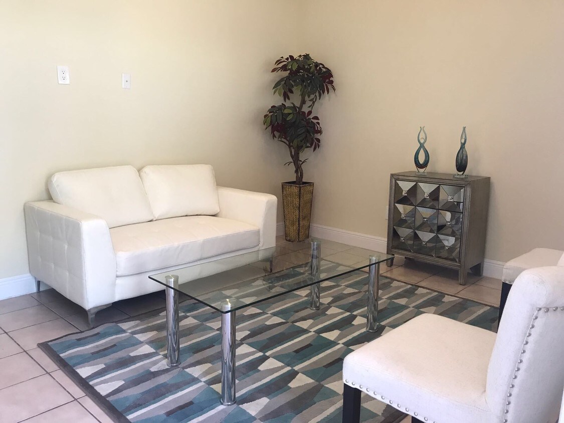 Foto principal - 430 NW 47th Ave