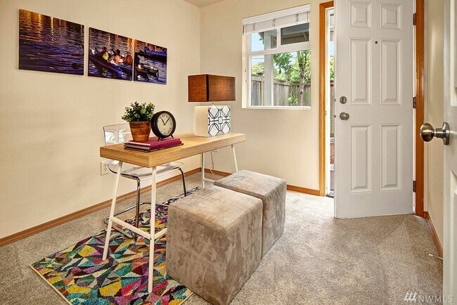 downstairs office w/ access to fenced-in backyard - 5989 Rainier Ave S