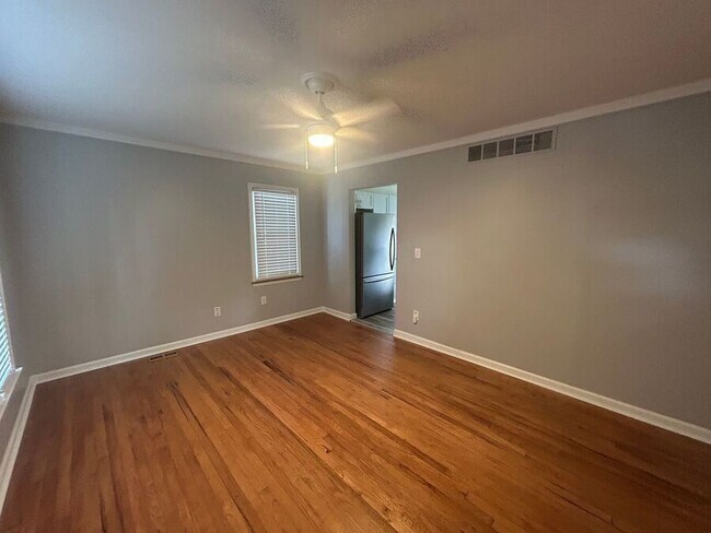Building Photo - 1336 Goulson-