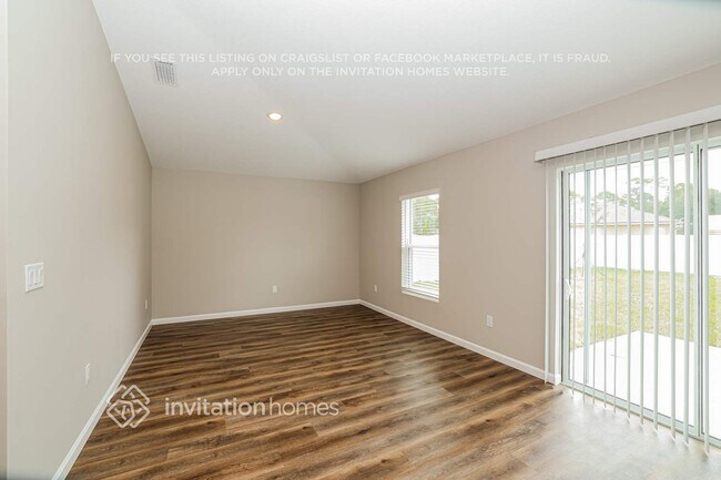 Building Photo - 3117 SW Martin St