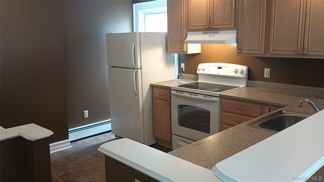 Foto del edificio - 70 Academy Ave