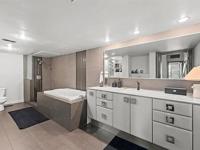 Building Photo - Bagby Street, Houston, TX 77002 - 1 BR 2 B...