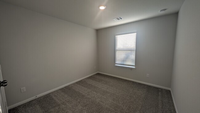 Foto del edificio - 411 Sandall St