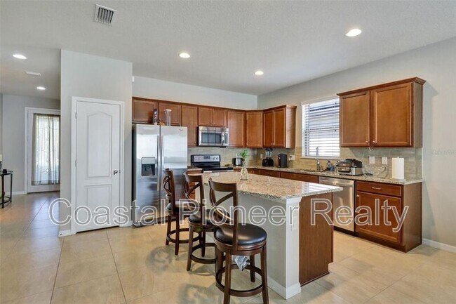 Foto del edificio - 16321 Treasure Point Dr