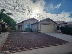 Building Photo - 2533 N Silverado