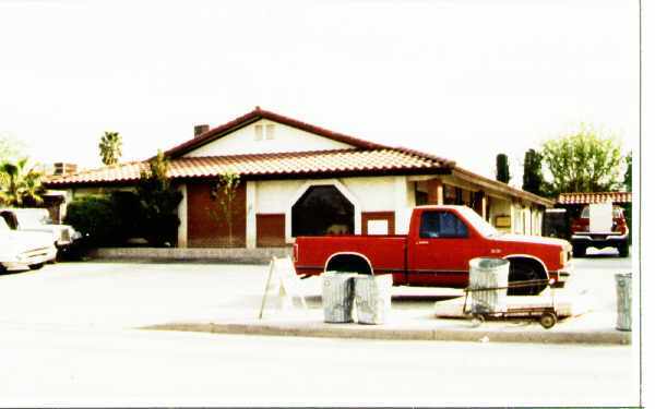 Foto del edificio - 1655 E Harmon Ave