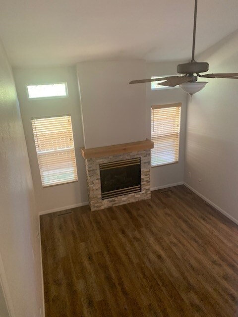 Living Room - 110 Crabapple Dr
