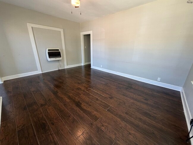 Building Photo - 1202 Austin St