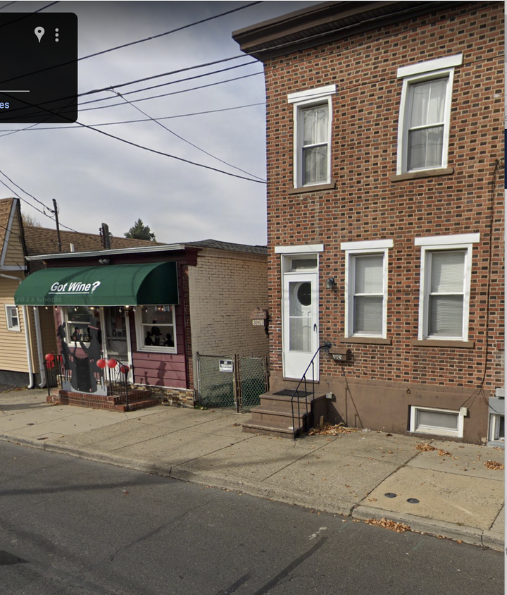 Foto principal - 383 Pond St