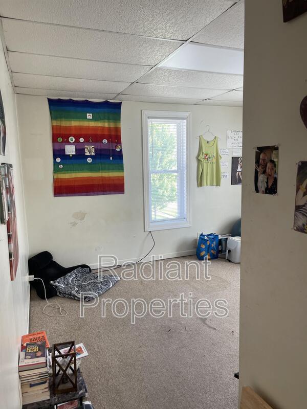 Foto del edificio - 415 Boone St.