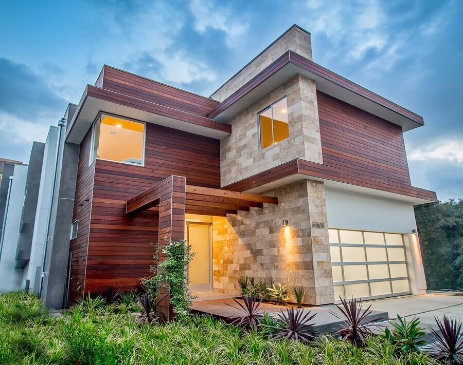 Foto principal - 16500 Moorpark St