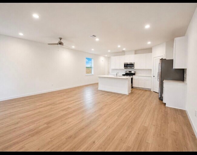 Building Photo - 3574 Lovebird Ln