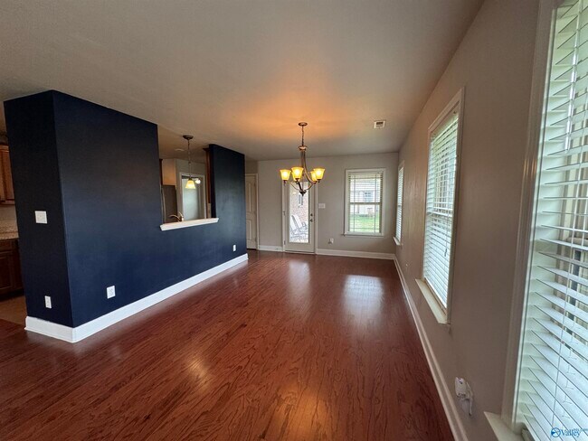 Foto del edificio - 15749 Trey Hughes Dr NW