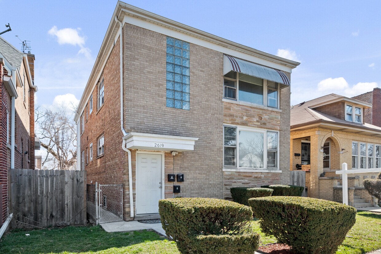 2619 N Mobile Ave, Chicago, IL 60639 House Rental in Chicago, IL
