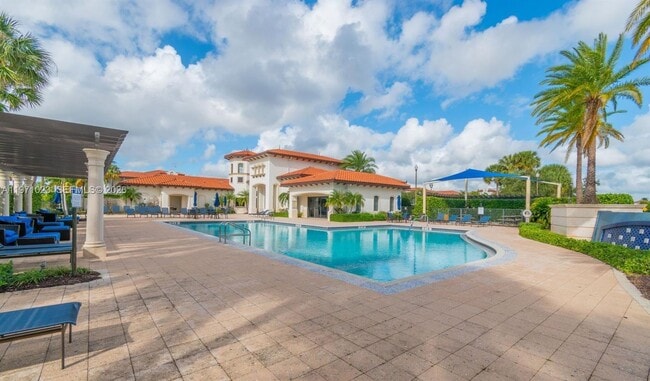 Foto del edificio - 11351 SW 15th St