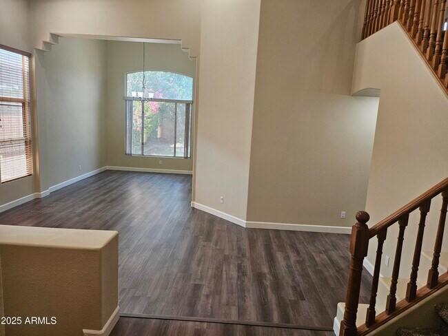 Foto del edificio - 2711 W Megan St
