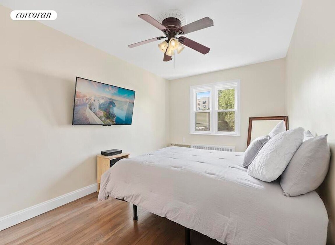 Foto del edificio - 678 Midwood St
