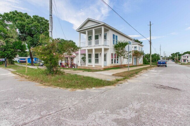 Foto del edificio - Build in 2025, 3 bed 3 bath near downtown!