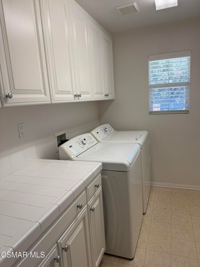 Foto del edificio - 600 Clearwater Creek Dr