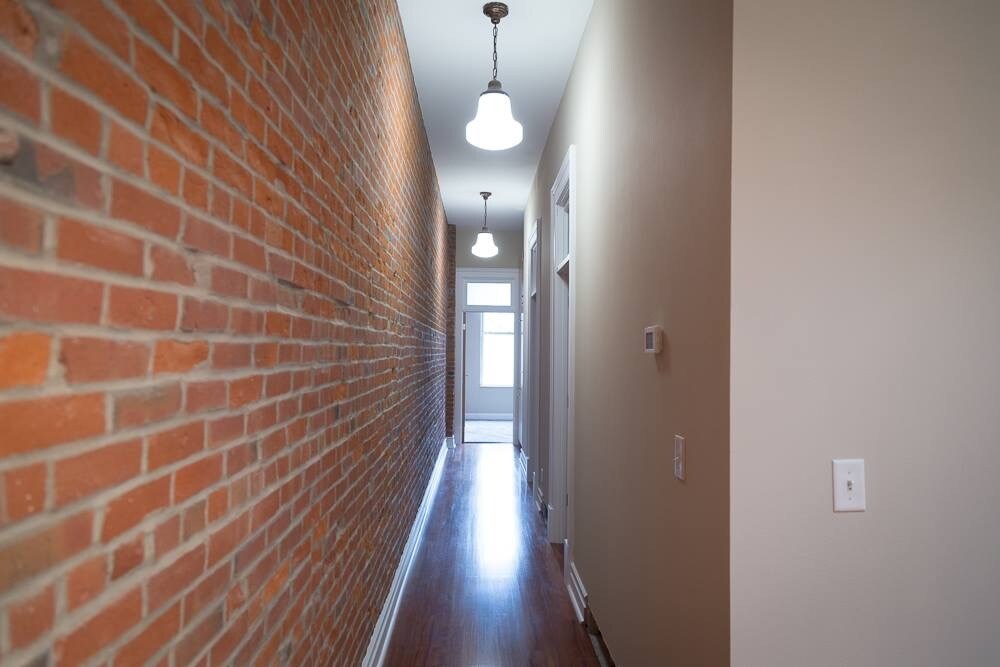 Foto del edificio - 318 E 4th St