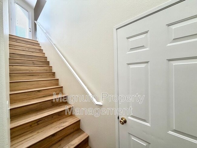 Building Photo - 39315 Flamingo Bay