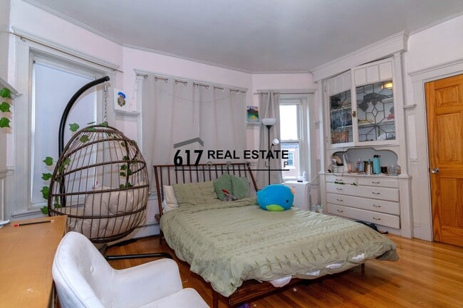 Foto del edificio - 157 Thorndike St