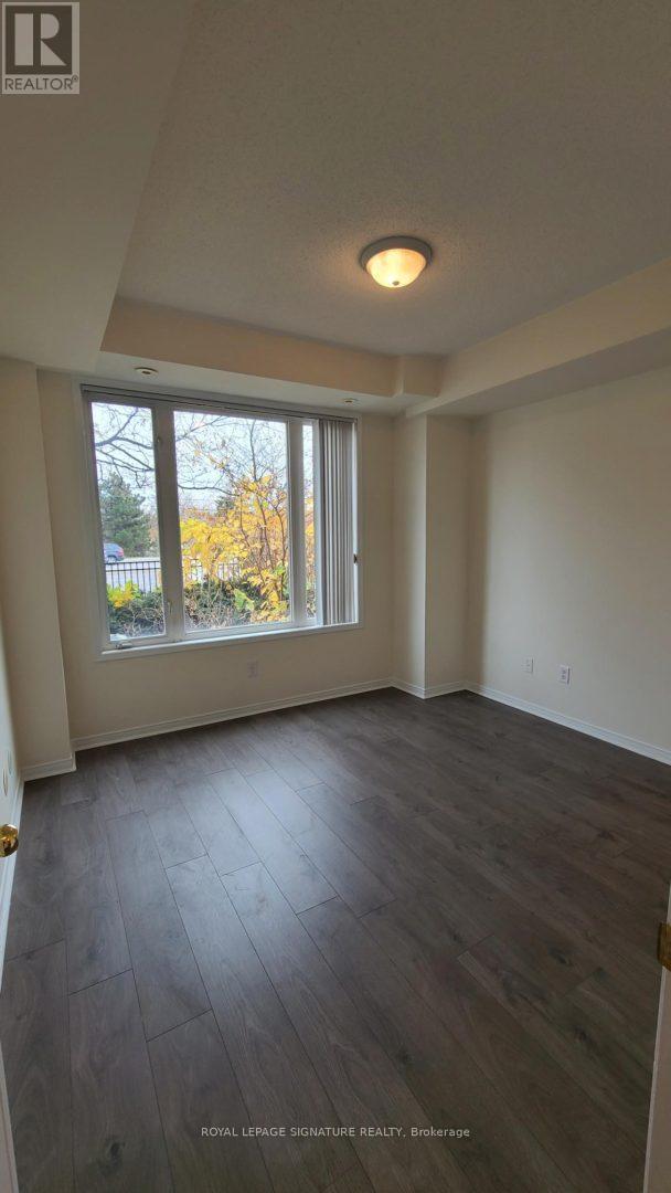 Photo du bâtiment - 4950-4950 Winston Churchill Blvd
