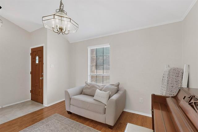 Foto del edificio - 594 King Cir