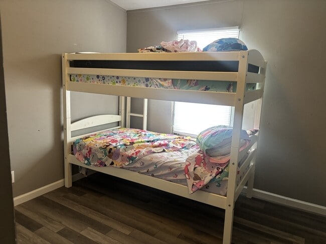 Foto del edificio - 1735 Blackhawk Dr