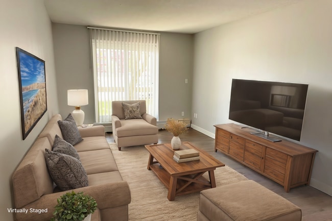 Building Photo - Stroud Place Apartments