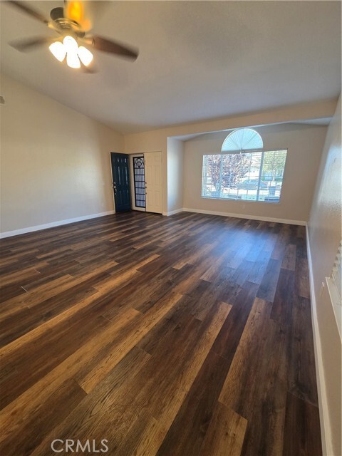Building Photo - 730 Black Oak Cir