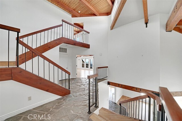 Building Photo - 747 Davis Way