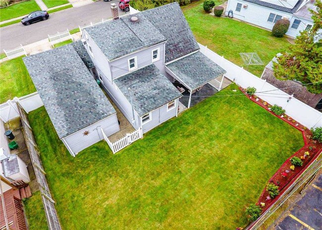 Building Photo - 67 Swan Ln