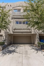 Building Photo - 7842 N 20th Glen