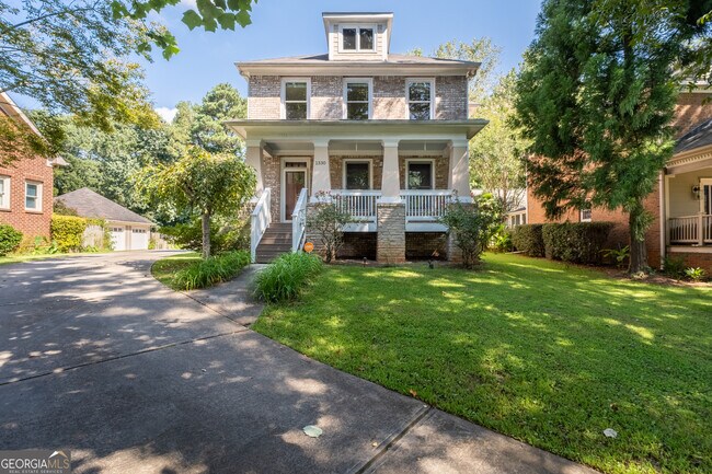 Foto del edificio - 1330 Skyhaven Rd SE