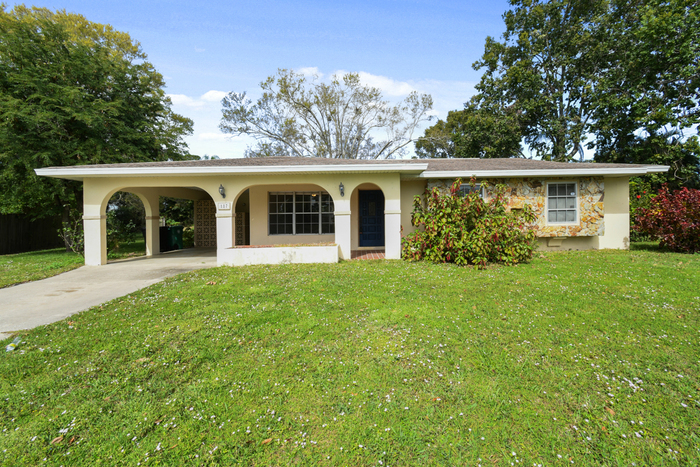 Primary Photo - 2/2 House Available in Port St Lucie!