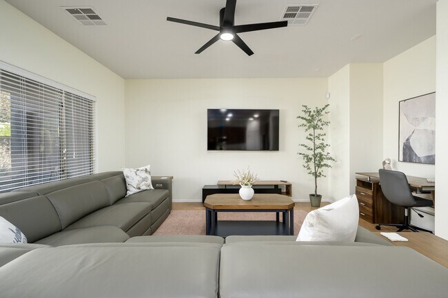 Foto del edificio - 5536 W Andrea Dr