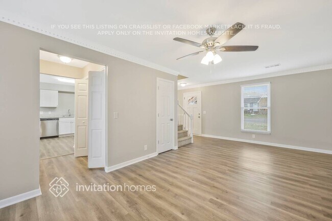 Foto del edificio - 1004 Carriage Way Ct