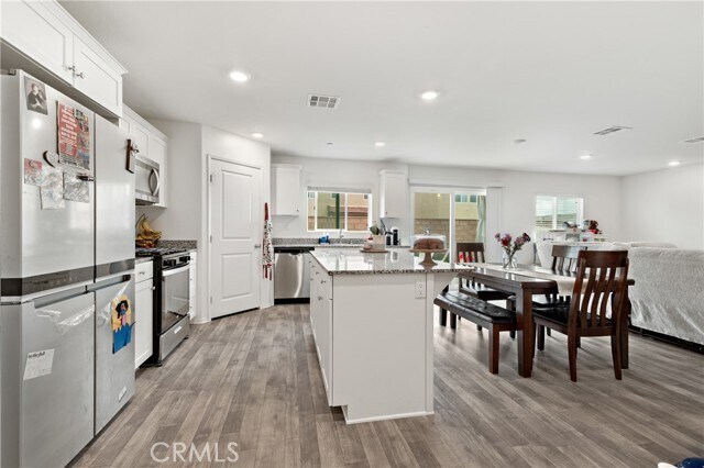 Building Photo - 30907 Challenger Ct