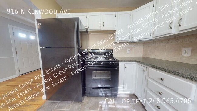 Foto del edificio - 916 N Kenwood Ave