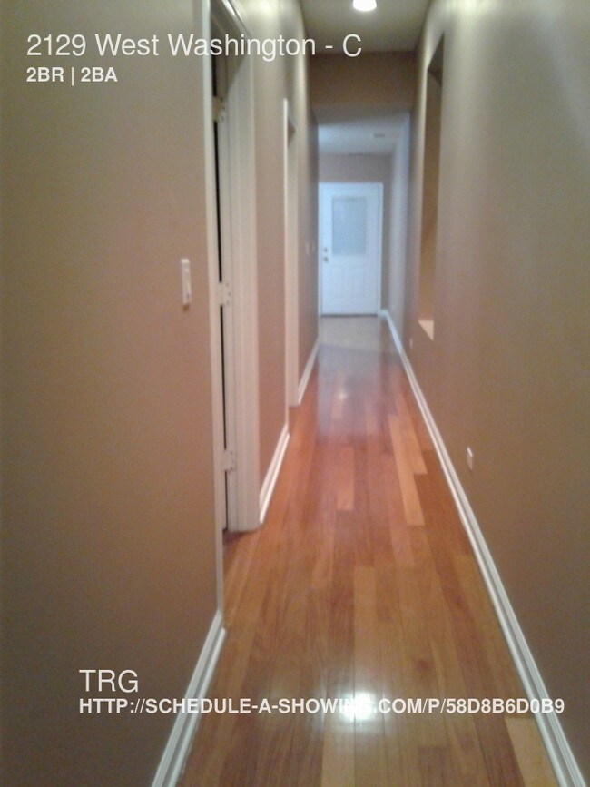 Foto del edificio - 2129 W Washington Blvd
