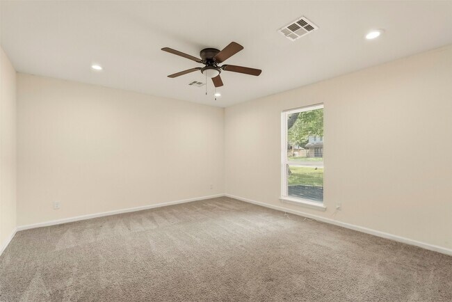 Building Photo - 718 Oder Ln
